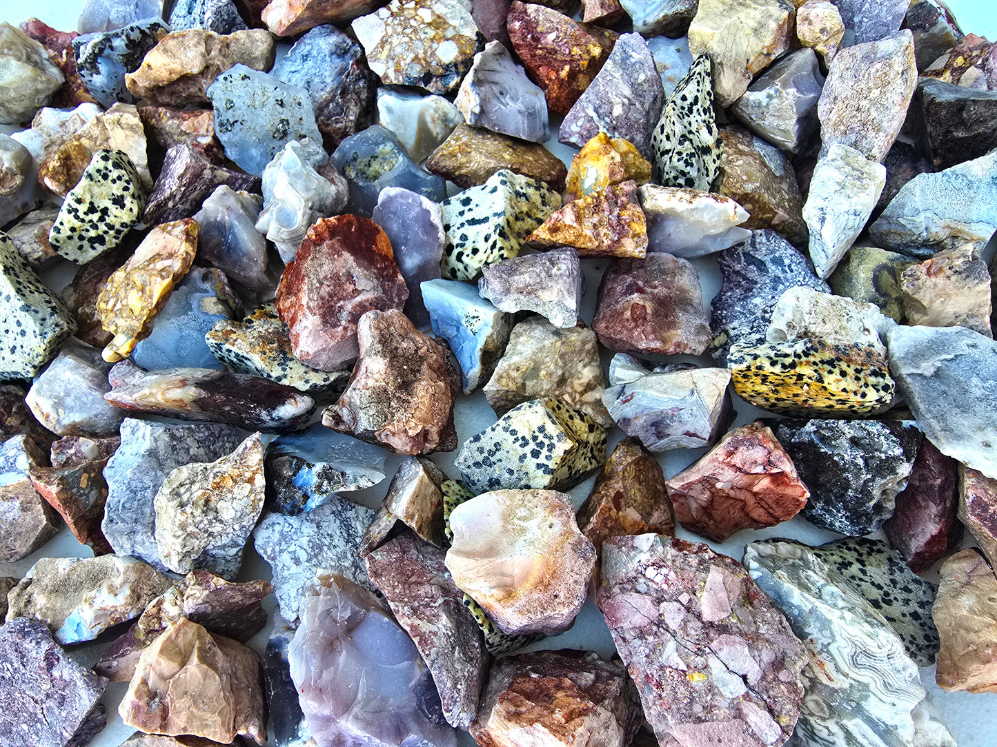 Bulk Rough Crystal Mix from Mexico Natural Raw Stones for Crafts, Tumbling, Wire Wrapping, Display, and Collecting