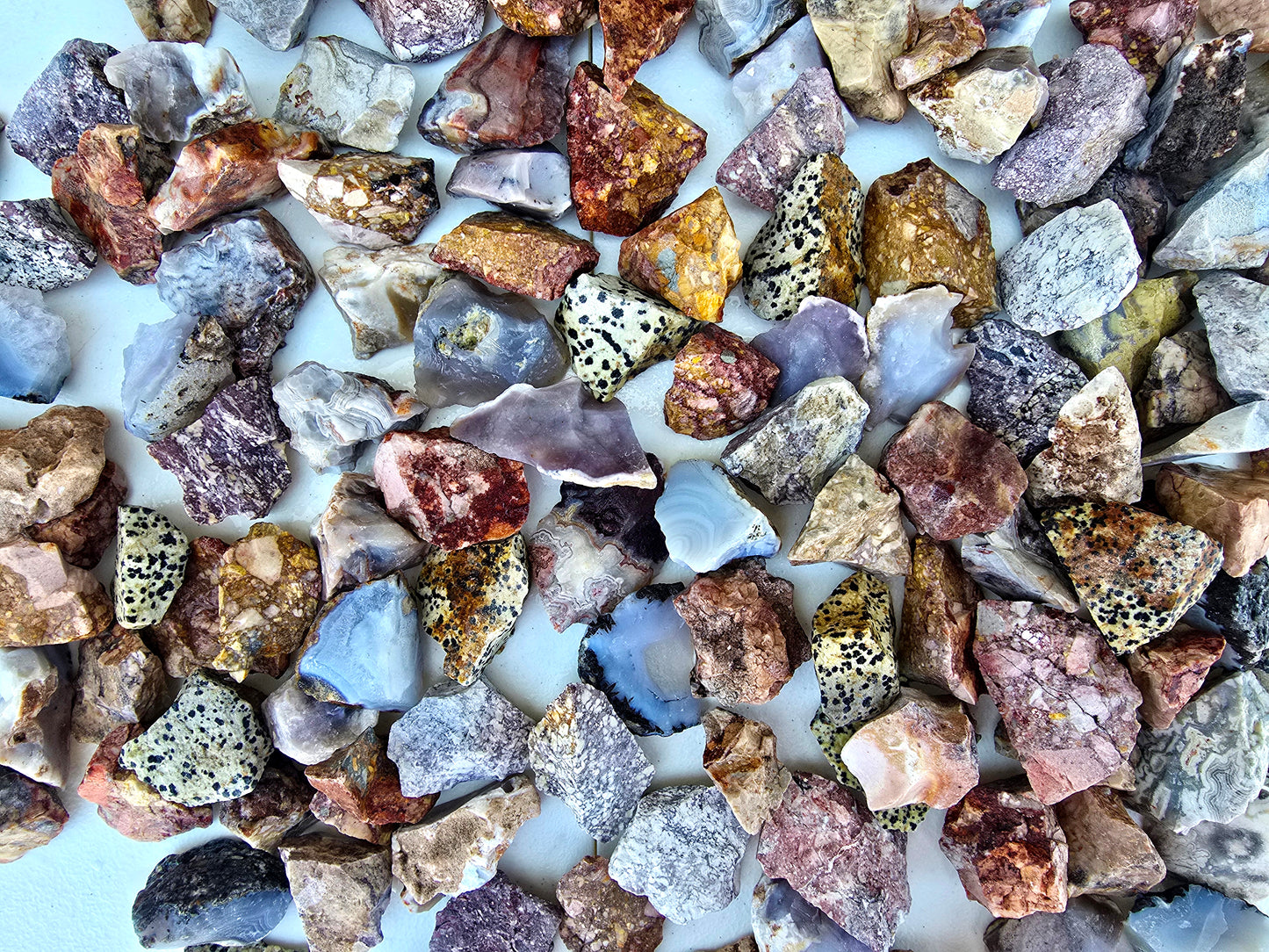 Bulk Rough Crystal Mix from Mexico Natural Raw Stones for Crafts, Tumbling, Wire Wrapping, Display, and Collecting