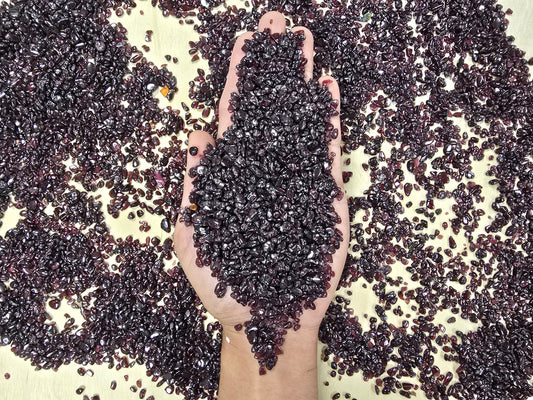 Tumbled Garnet Crystal Chips Bulk