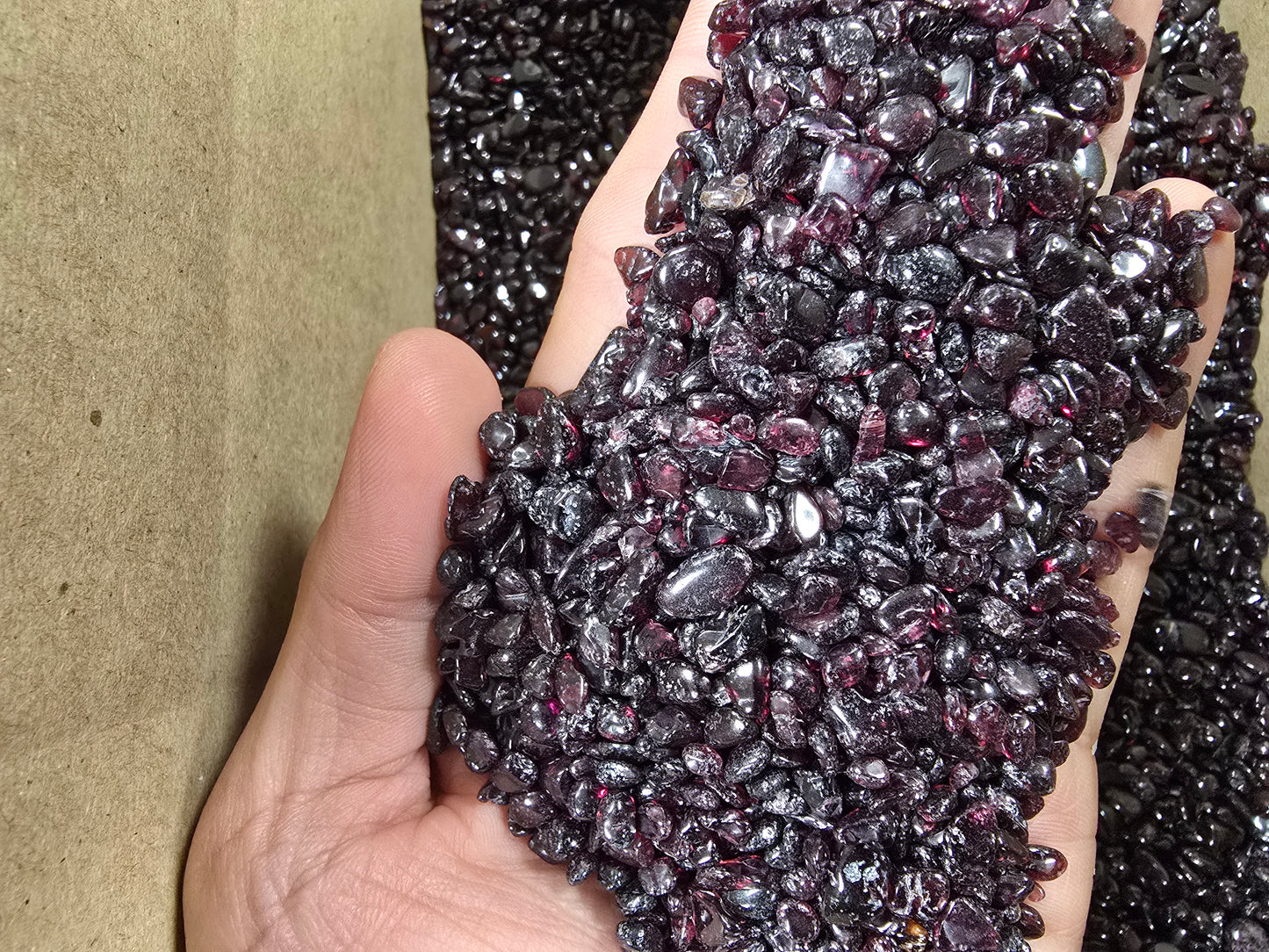 Tumbled Garnet Crystal Chips Bulk